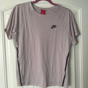 Nike T-shirt